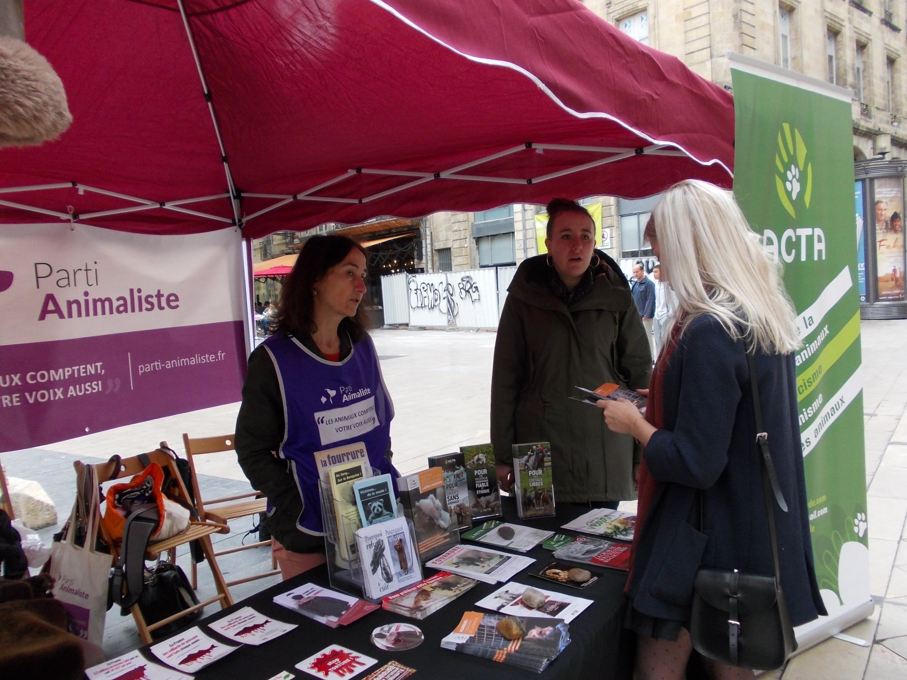 parti_animaliste_fourrure_bordeaux_2019_militants4